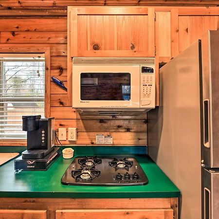 Charming New Bern Log Cabin - Pets Welcome! Buitenkant foto