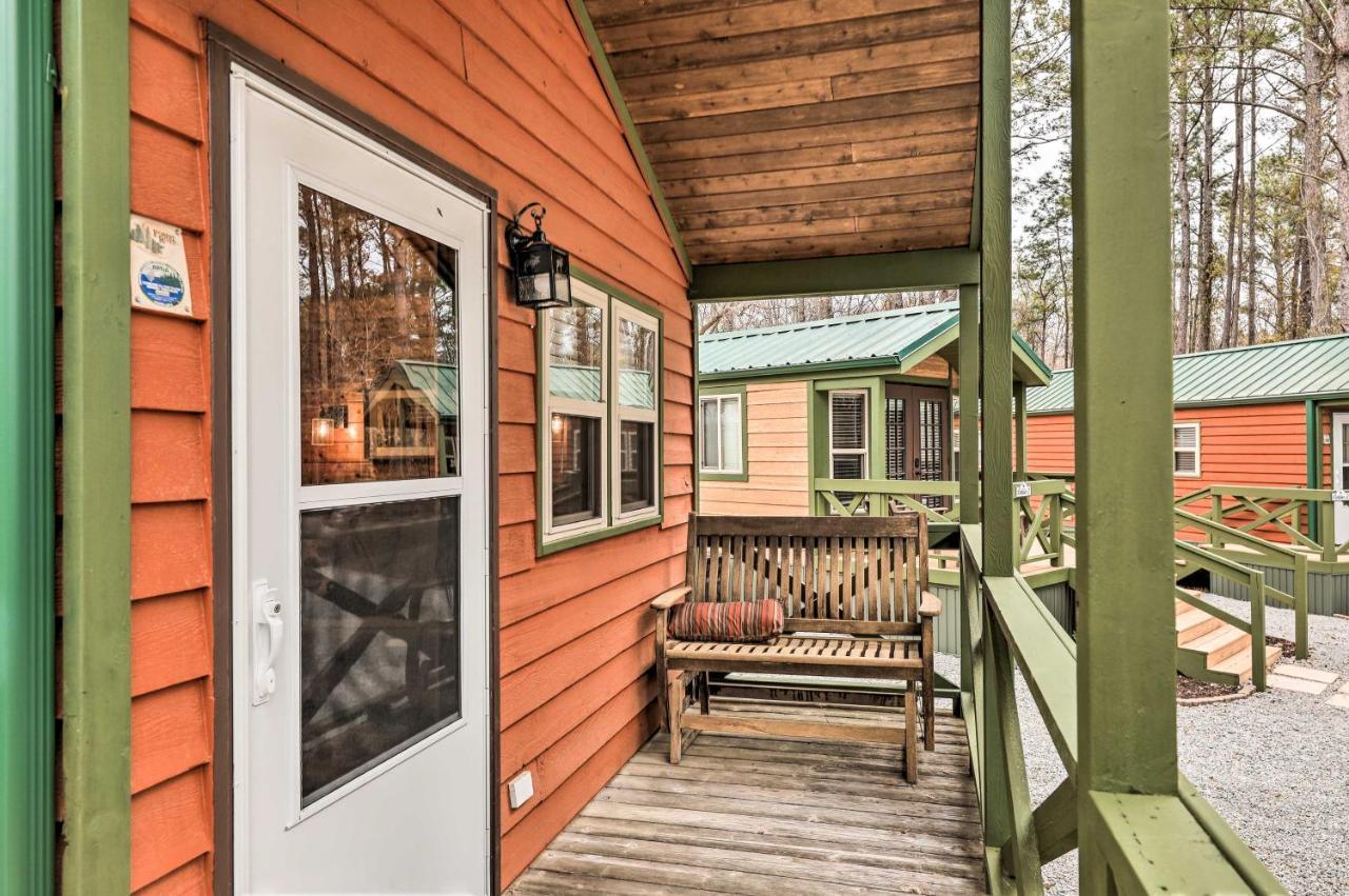 Charming New Bern Log Cabin - Pets Welcome! Buitenkant foto